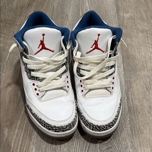 Jordan Retro 3 White/Blue/Red Sneakers